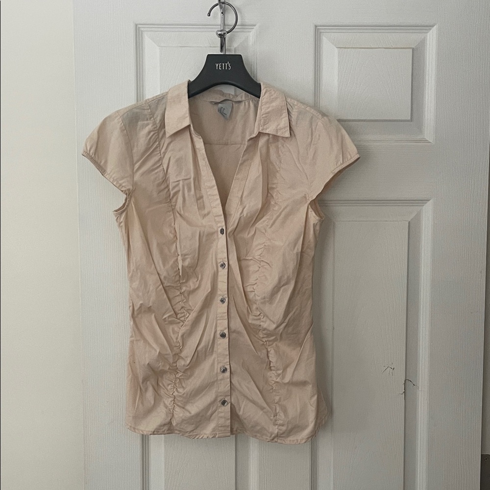 H&M Women's Light Pink Button-Down Shirt